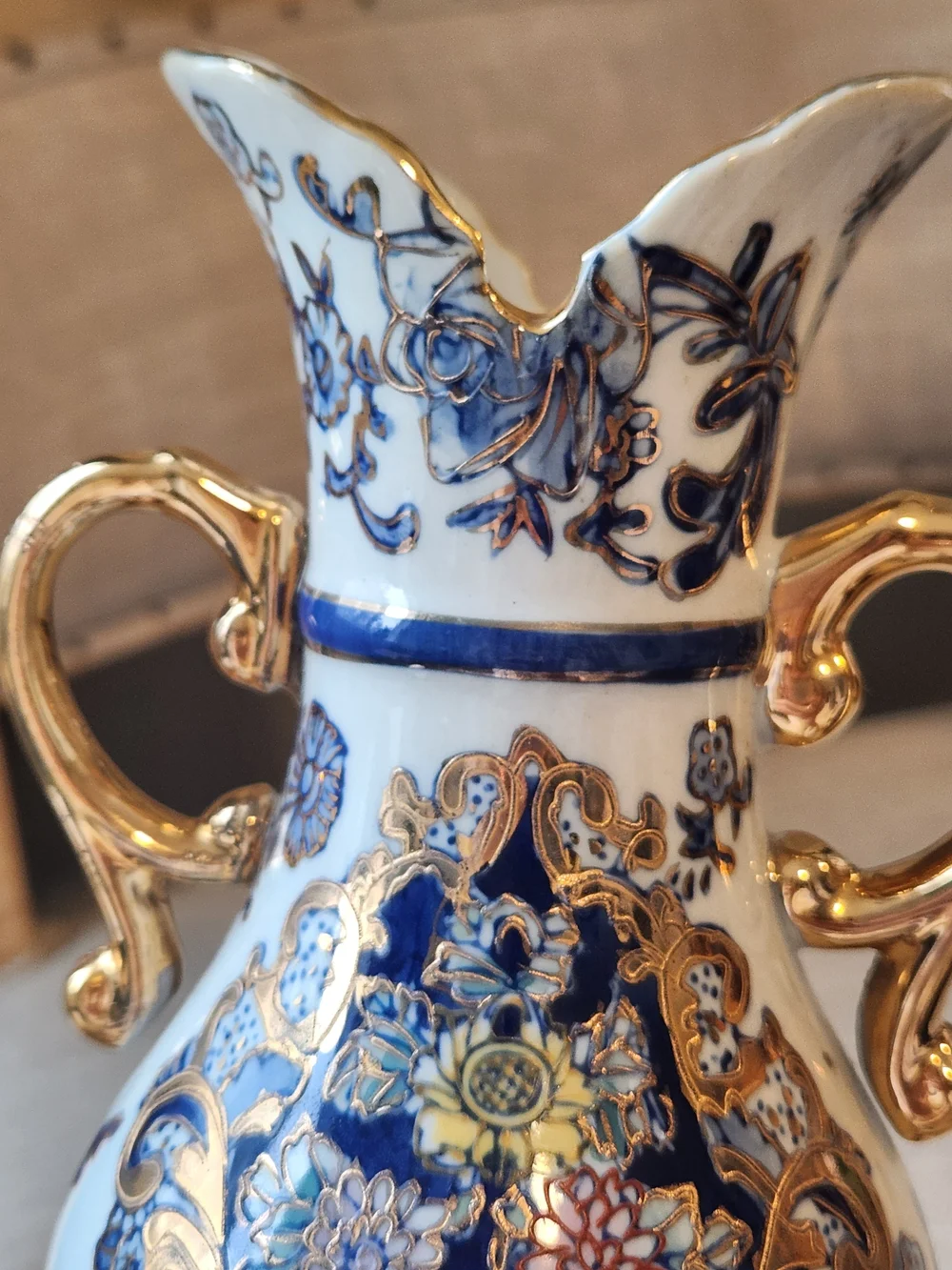 Vintage Handpainted White Blue and Gold Decorative Double-Handled Porcelain Vase - Picture 7 of 11